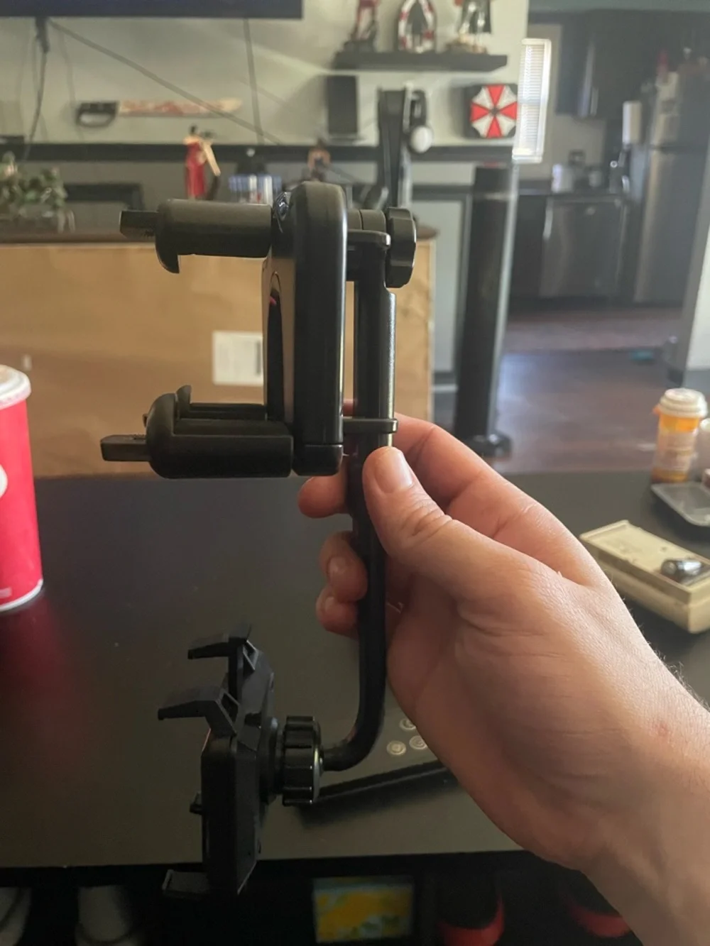 CAR PHONE HOLDER